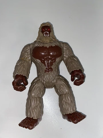 2015 Animal Planet 7.5" Big Foot Sasquatch Chap Mei Toys R Us Exclusive Cover