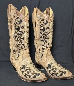 Corral Women's Boot A3569 Sequin Floral Embroidered Western Snip Toe w/ Box - Picture 1 of 9