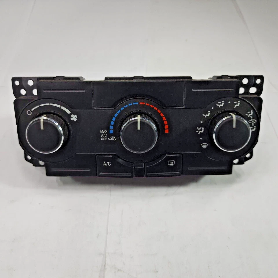 05-10 Chrysler 300 Climate Control Unit Heater Ac Temperature P55111871AD A OEM - Image 1 of 4