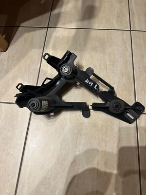 2013-2019 PEUGEOT 2008 MK1 1.6 REAR DRIVER RIGHT BUMPER MOUNT BRACKET 9678054980 - Image 1 of 4