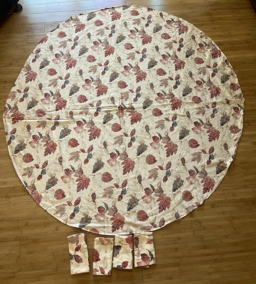 2 Autumn Leaf Tableclothes & Set Rectangle Round 4 Napkins Fall Thanksgiving - Image 1 of 4