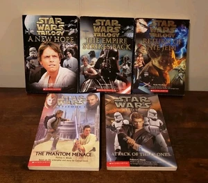 Lot of 5 Star Wars Movie Trilogy Book Set Episodes 1-6 Scholastic Paperback - Foto 1 di 12