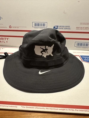 Sombrero de cubo de lucha libre pequeño mediano EE. UU. Nike nuevo con etiquetas Foto 1 de 4