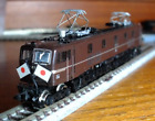 Lokomotywa elektryczna Tomix 2117 skala N JR EF58 w kolorze brązowym imperialny pociąg malowany