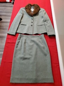 Vintage ADOLFO Grey Suit w/ Faux Fur Removable Collar Size 8 FABULOUS! - Picture 1 of 9