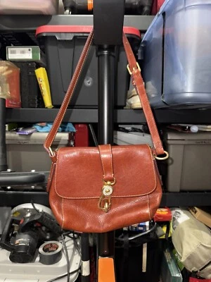 Bolso Mensajero Pequeño Ashley Florentino Dooney & Bourke con Correas #J14560710 Foto 1 de 4