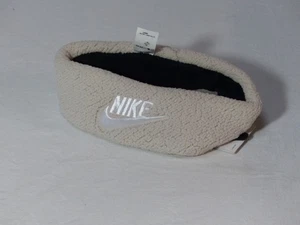 LESEN! Nike Damen Sherpa Fleece Stirnband Medium Einheitsgröße Farbe Taupe - Bild 1 von 1