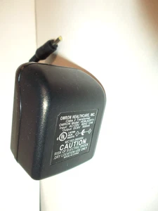 Omron Class 2 Trafo HEM-ADPT1 Input AC120V 60HZ 12W & Output DC6V 500mA - Bild 1 von 4