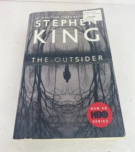 Outsider : A Novel by Stephen King (2018, Trade Paperback) - Foto 1 di 9