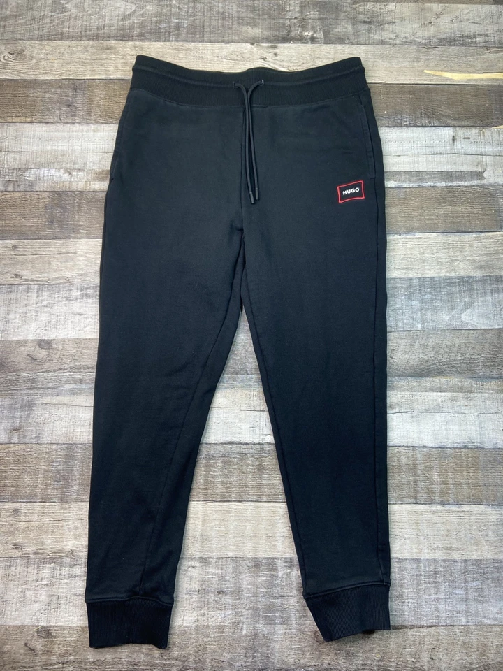 Pantalones deportivos Hugo Boss para hombre M negros con logotipo bordado pierna cónica -- longitud corta Foto 1 de 4