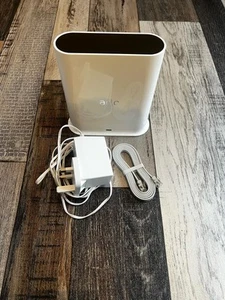 Arlo VMB5000 Hub/Base station - Picture 1 of 1