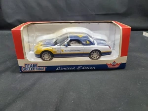 NEW West Virginia Mountaineers 2002 Ford Thunderbird Diecast Car 1/24 - Picture 1 of 8