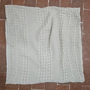 Almohada Euro Sham Texturizada 100% Algodón Talla Bronceado Claro 26"x26" Cuadrada Grande Usada en Excelente Condición - Imagen 1 de 7