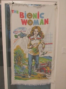 Vintage 1976 The Bionic Woman Beach Towel **Very Rare** (Pg25E) - Picture 1 of 4