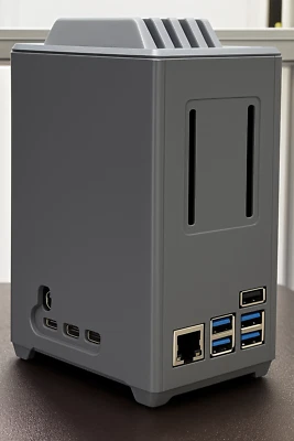 Raspberry pie 5 NAS enclosure case. - Image 1 of 4