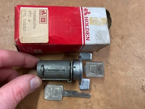 NOS HOLDEN IGNITION BARREL HQ HJ HX STATESMAN GTS MONARO LJ LH LX TORANA XU1 A9X - Picture 1 of 12