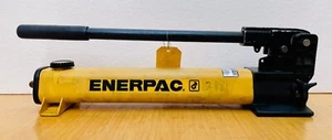 Enerpac P392 Two-Speed Hydraulic Hand Pump 700 Bar/ 10,000 PSI #3 - Picture 1 of 8