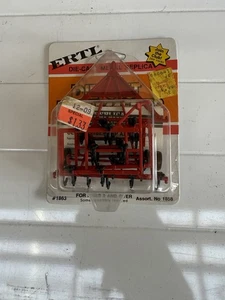 Vintage ERTL 1/64 Scale Minimum Tillage Plow - Bild 1 von 2