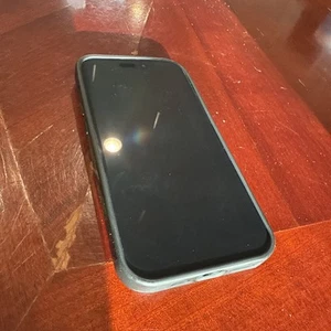 iPhone 14 Pro Black 128 GB 88% Battery Health - Picture 1 of 4