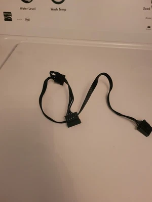 IDE/MOLEX 4 PIN FEMALE TO SERIAL ATA SATA 15 PIN FEMALE POWER ADAPTER Y CABLE - Image 1 of 4