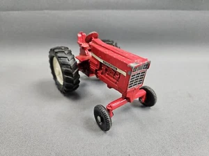 ERTL International Harvester Red Die-cast Toy Farm Tractor USA - Picture 1 of 8