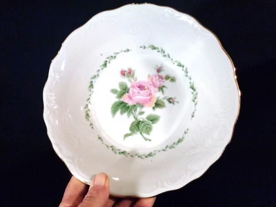 Gibson Victorian Rose 8 3/4" Round Vegetable Bowl EUC - Изображение 1 из 4