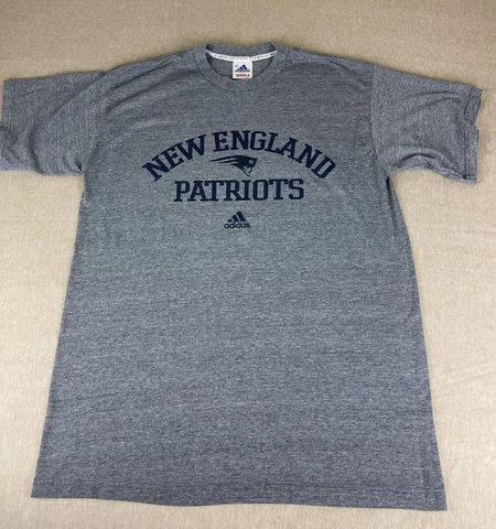 Adidas New England Patriots Tee Shirt Mens XL The Brand With the 3 Stripes Cover