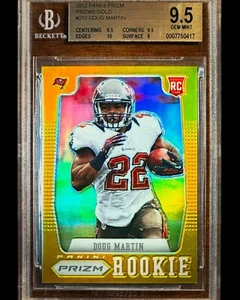 1er AÑO - PRIZM GOLD 2012 /10 #08/10 Doug Martin RC #212 - BGS 9.5 - Pop 3 🚫⬆️ - Imagen 1 de 5