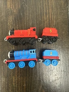 Thomas il treno lotto di 2 motori e tender carro armato Gordon e James spingere lungo - Foto 1 di 4