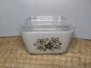 Pyrex Spring Blossom grün Crazy Daisy Kühlschrank Geschirr 501 B mit Deckel 1 1/2 Tasse - Bild 1 von 10