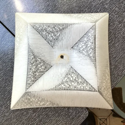 Lámpara de techo semi empotrada MCM Sunburst Starburst de colección pantalla de vidrio atómica Foto 1 de 4