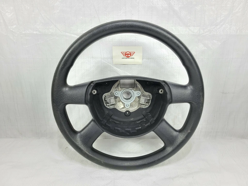 2006-2007 Volkswagen Passat Steering Wheel OEM - Image 1 of 4