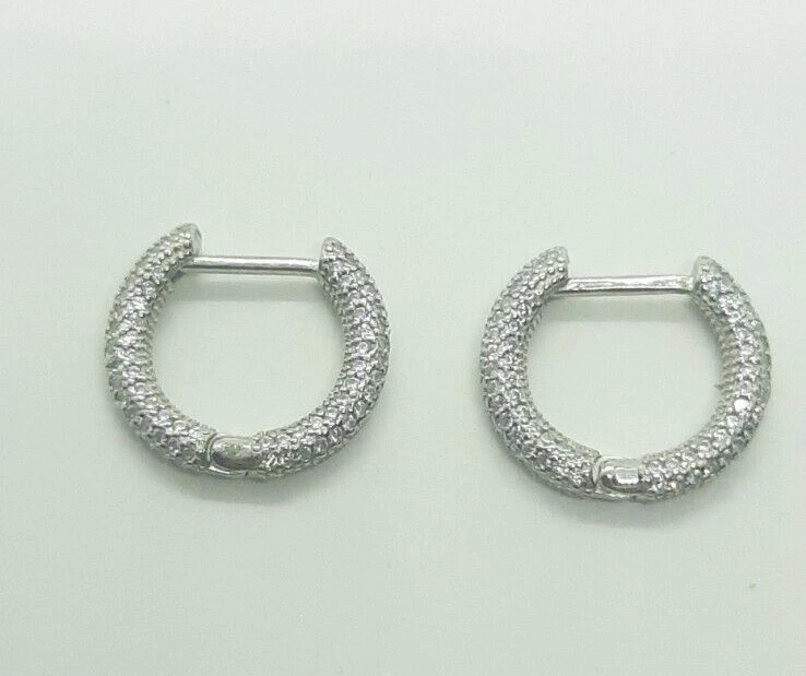 Orecchini Donna a cerchio 1,7 cm in argento con zirconi  BIANCHI pave' - Immagine 1 di 4