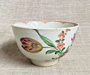 Antiguo tazón de té c1780 Pennington Liverpool pintado a mano flores de tulipán botánico - Imagen 1 de 16