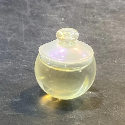 NOA by CACHAREL Women Eau de Toilette Mini Splash .25 oz, 7 ml - Изображение 1 из 3