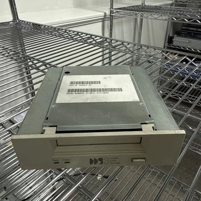 DDS3 external SCSI tape drive (3702377-02) - Image 1 of 4