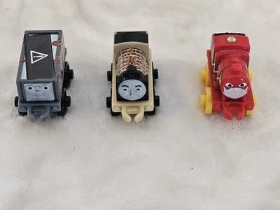 Thomas & Friends Minis Train Troublesome Truck, James The Flash, Cheetah Hiro  - Image 1 of 4