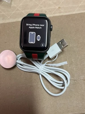 Apple Watch Series 6 44mm gps- LTE Estuche Aluminio Correa Deportiva Foto 1 de 4