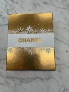 CHANEL XMAS 2024 GIFT BOX 14 x 11.5 x 4.5 cm EMPTY AND NEW - Picture 1 of 5