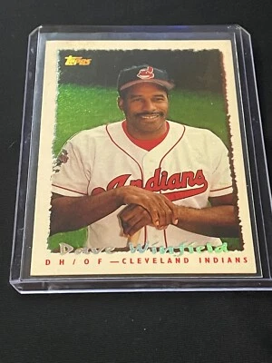 1995 Topps Foil Dave Winfield CyberStats #38 - Image 1 of 2