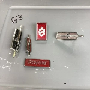 Vintage Emblem OLDSMOBILE OLDS CUTLASS Royale EMBLEM BADGE 5er Set - Bild 1 von 2