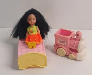 Mattel Kelly Bundle 1996 Barbie Nursery School Train, Bed & Dark Haired Doll - Picture 1 of 14