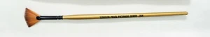 MACK BRUSH MIKE LAVALLEE PICTORIAL FAN BRUSH - Bild 1 von 1