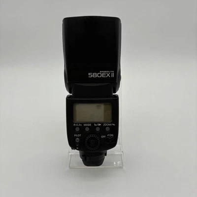 Canon Speedlite 580EX II shoe-mount speedlight 1946B002 - Image 1 of 4