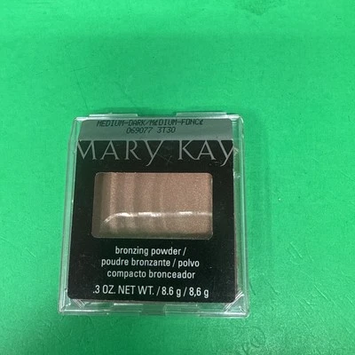 Mary Kay NIP Bronzing Powder Medium-dark Color 069077 - Image 1 of 2