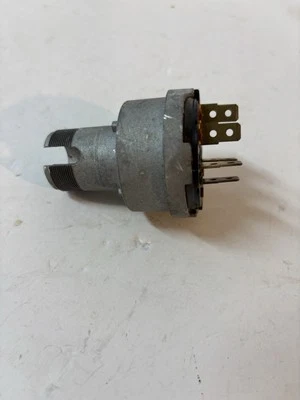 NOS 1957 1958 PONTIAC CHIEFTAN STAR CHIEF SUPER CHIEF IGNITION SWITCH 1116533 - Image 1 of 4