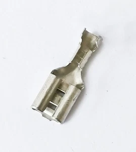 Female receptacle crimp terminals, 4.8mm x 1.5mm2 cable   POR5 - Picture 1 of 1