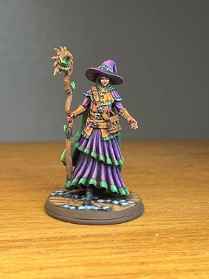Miniatura de mago bruja pintada, miniatura pintada profesional D&D DND Pathfinders  Foto 1 de 4