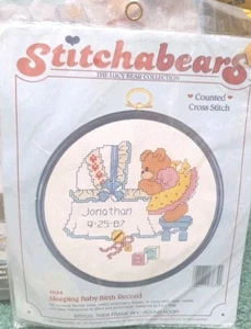 Stitchabears "Schlafendes Baby Geburtsaufzeichnung" gezähltes Kreuzstich-Set #7634 - Bild 1 von 2