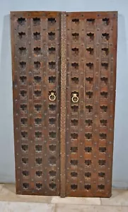 Antico Teak Legno Grande Porta Pannelli Paio Geometrica Intaglio Ottone Maniglie - Picture 1 of 7